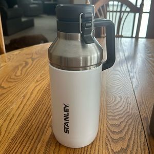 Stanley 64 oz Growler